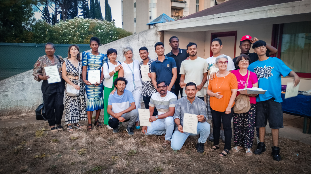 A Laurentino 38 una classe della scuola di lingua e cultura italiana di Sant'Egidio